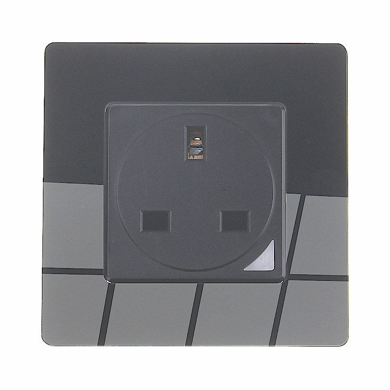 Multifunctional smart socket plug 4